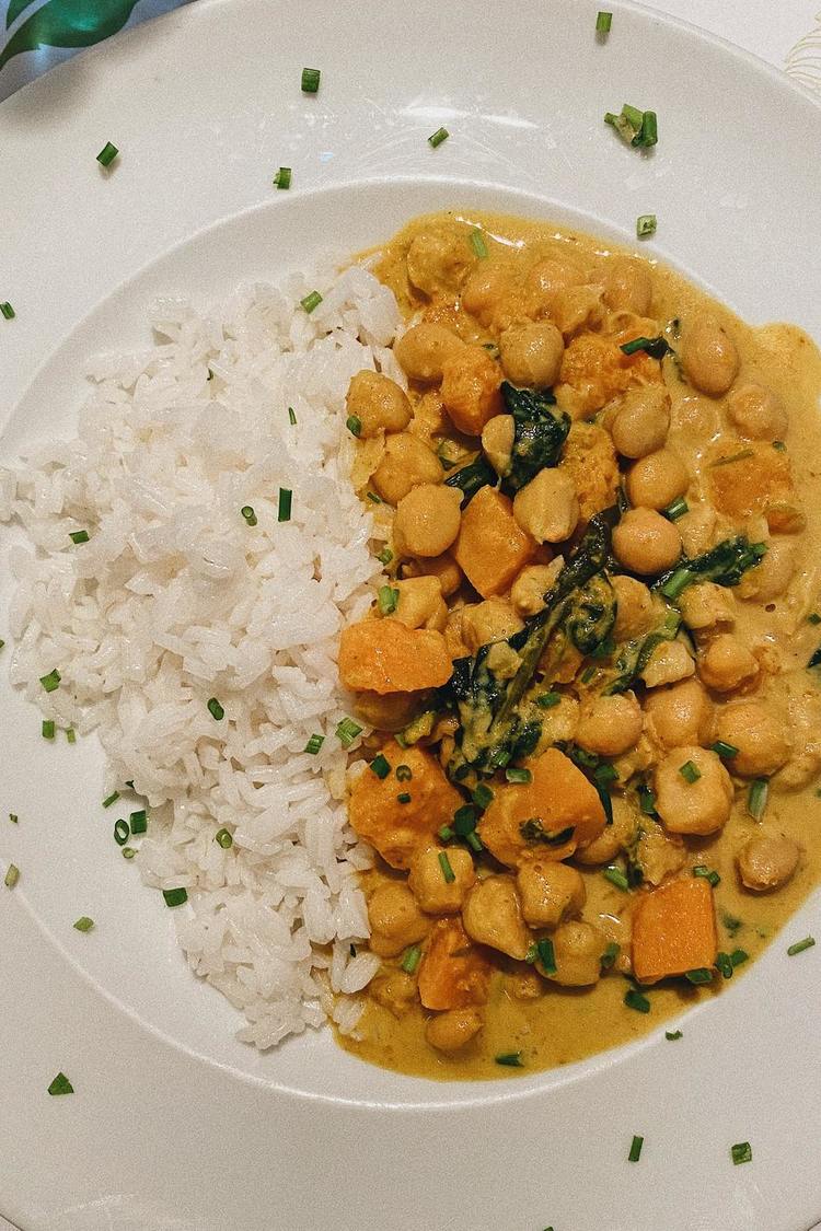 Vegan Curry Chickpea and Rice