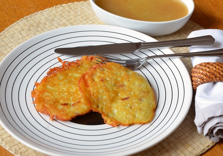 Vegan Potato Pancakes with Applesauce - Vegan Recipe
