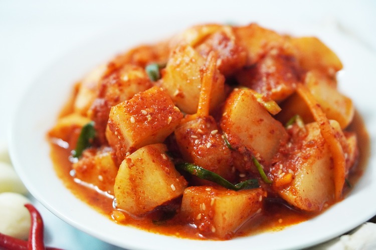 Vegan Spicy Kimchi with Potatoes - Vegan Recipe