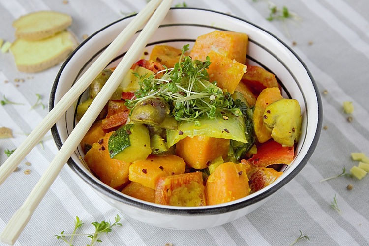 Vegan Recipe - Vegan Thai Curry Bowl