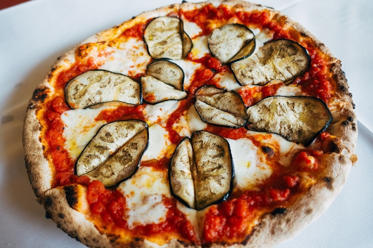 Vegan Pizza with Eggplant - Vegan Recipe